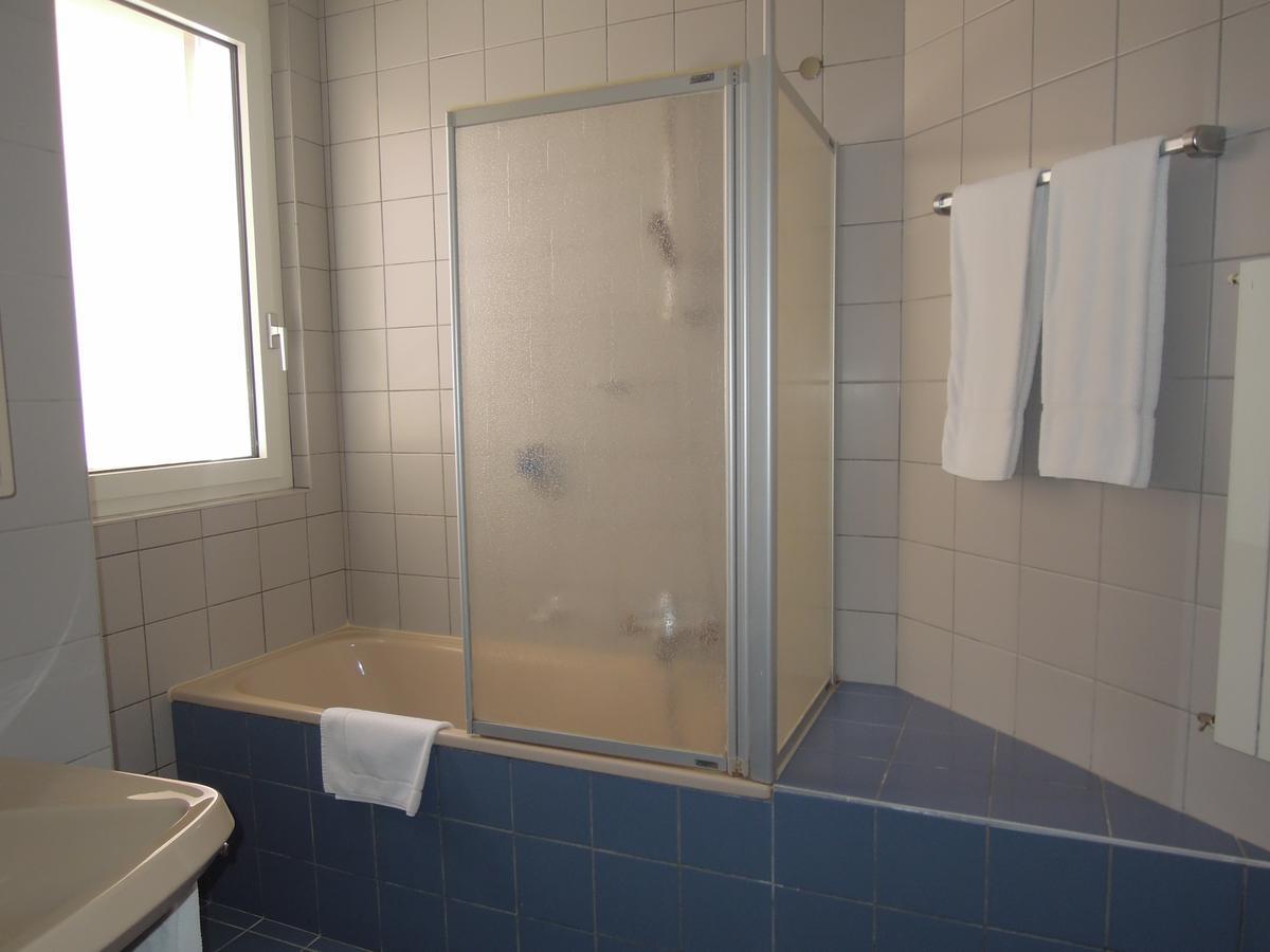 Hotel Les Du Ctn 2*